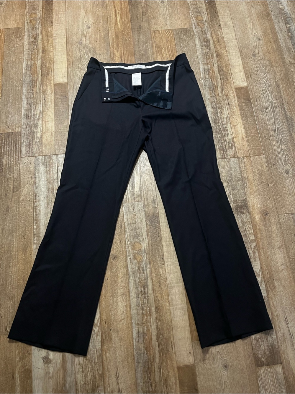 Women’s MaxMara Tailored navy pants  - Classic Straight Leg size 10